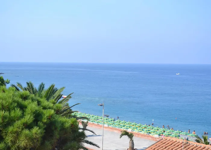 Hotel Beach Hotel 3*