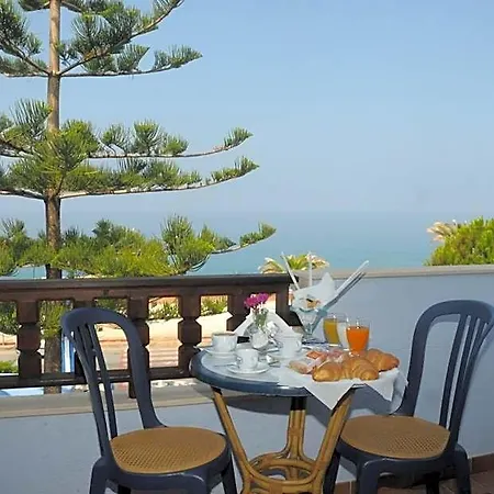 Beach Hotel 3* Diamante