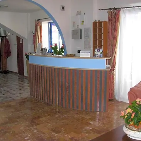 Beach Hotel Hotel 3*