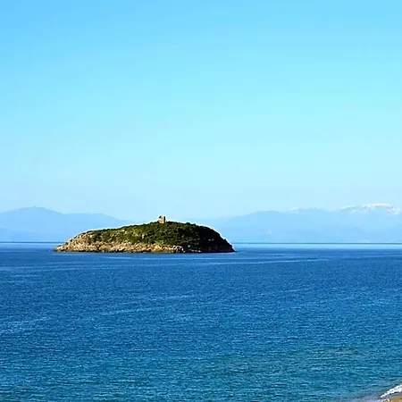 Beach Hotel Hotel 3*