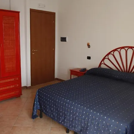 Beach Hotel Hotel 3*