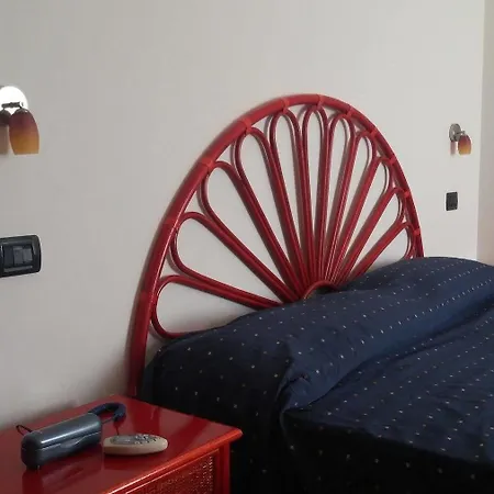 Beach Hotel 3* Diamante