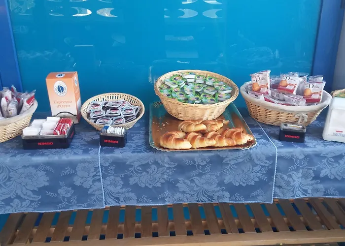 Отель Beach Hotel 3*